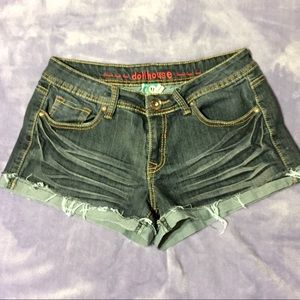 🍌 Dollhouse Jean Shorts Size 11